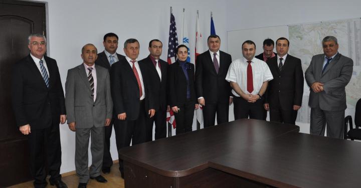 G&uuml;rcistan&rsquo;ın İşgal Altındaki B&ouml;lgelerinden Zorla G&ouml;&ccedil; Ettirilen Kişilerin İskanı ve G&ouml;&ccedil;menlerden sorumlu Devlet Bakanı Koba Subeliani DAT&Uuml;B Heyetini Tiflis&rsquo;te makamında kabul ederek yurda d&ouml;n&uuml;ş &uuml;zerinde g&ouml;r&uuml;şmelerde bulunulmuştu.